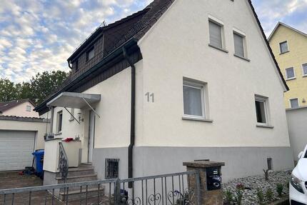 Haus mit Potenzial in Ellhofen (Nähe Stadtbahn) - 2 Wohnungen - Weinsberg