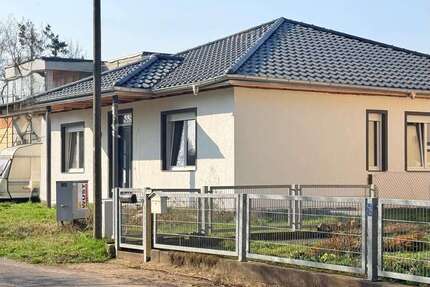 Haus zum Kaufen in Wiedemar 389.000,00 € 120 m²