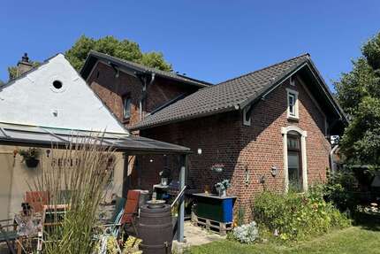 Haus zum Kaufen in Brodersdorf 695.000,00 € 368 m²