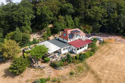 Haus zum Kaufen in Freiburg im Breisgau 2.100.000,00 € 183.85 m²
