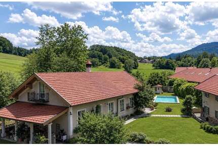 Haus zum Kaufen in Siegsdorf 1.599.999,00 € 238 m²