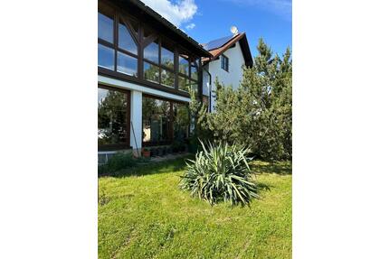 Chemnitz - Möblierte Zimmer mit Bad in einem ehemaligen Hotel