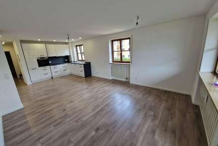 Wohnung zum Kaufen in Freilassing 270.000,00 € 61 m²