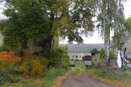 Historischer 3 Seitenhof mit großen Grundstück (ca.18.250 m²) bei Strehla zu verkaufen