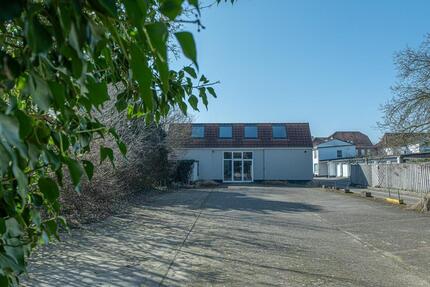 Großzügige Gewerbehalle in Top-Lage von Bremervörde zu vermieten!