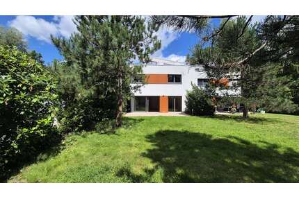 Haus zum Mieten in Erlangen 4.305,00 € 230 m²