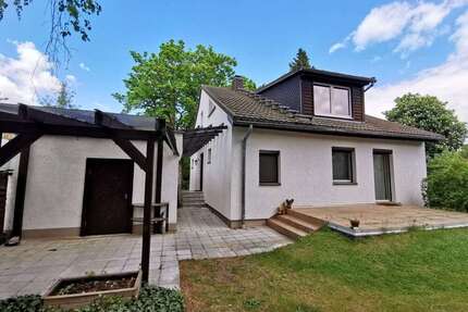 Haus zum Kaufen in Berlin-Mahlsdorf 750.000,00 € 139.81 m²