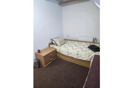 Monteuer Zimmer - 25,00&nbsp;EUR Kaltmiete, ca.&nbsp; 90,00&nbsp;m&sup2; in Norden (PLZ: 26506)