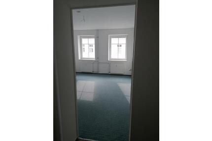 2-Raumwohnung mit Balkon und EBK in Bahnhofsnähe - Brandenburg an der Havel