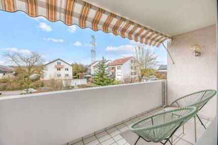 *ohne Provision und sofort frei* Gemütliche 3,5-Zi Wohnung mit Balkon - hochwertig renoviert - Leonberg Höfingen