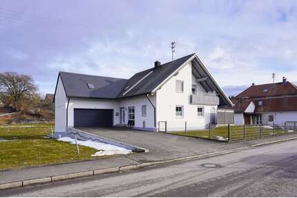 Haus zum Kaufen in Burtenbach Oberwaldbach 596.000,00 € 150 m² - Burtenbach / Oberwaldbach