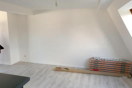 ObjNr:18661 - Sanierte 4-Zimmer ETW mit Balkon mit Blick über Ludwigshafen - Ludwigshafen am Rhein