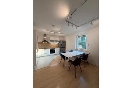 Lichtdurchflutete, teilmöblierte 2,5-Zimmer-Wohnung am Ostpark - München Ramersdorf-Perlach