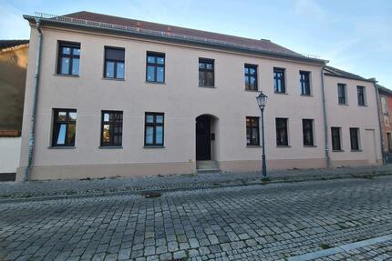 2 Zimmer Wohnung zu vermieten - 640,00&nbsp;EUR Kaltmiete, ca.&nbsp; 53,00&nbsp;m&sup2; in Luckenwalde (PLZ: 14943)