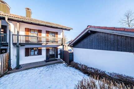 Attraktive Doppelhaushälfte unweit vom Tegernsee in der Gemeinde Waakirchen