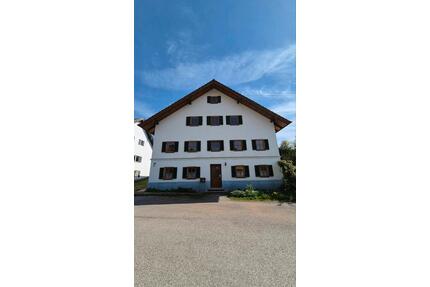 Wohnhaus zu vermieten - 2.190,00&nbsp;EUR Kaltmiete, ca.&nbsp; 200,00&nbsp;m&sup2; in Pähl (PLZ: 82396)