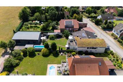 Haus zum Kaufen in Wedemark Berkhof 1.200.000,00 € 381 m² - Wedemark / Berkhof