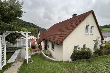 Zwei Wohnhäuser in Niederrimbach - Creglingen