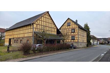 Ideal für Tierhaltung: Wohnhaus mit Stallungen und Scheune mit 3603 m² Grundstück - Gladenbach Rüchenbach