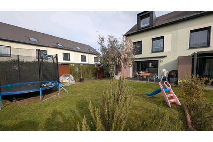 Reiheneckhaus in Süßen - 535.000,00&nbsp;EUR Kaufpreis, ca.&nbsp; 120,00&nbsp;m&sup2; in Süßen (PLZ: 73079)