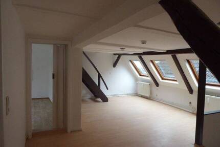 Tolle, große 2-Zimmer-Maisonette Studio Wohnung in der Innenstadt! - Bad Gandersheim