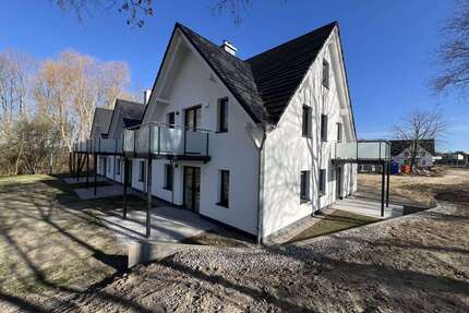 Haus zum Kaufen in Middelhagen OT Lobbe, Middelhagen, Vorpommern-Rüge 2.590.000,00 € 507.8 m²