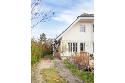 Haus zum Kaufen in Schönefeld 498.000,00 € 97.38 m²