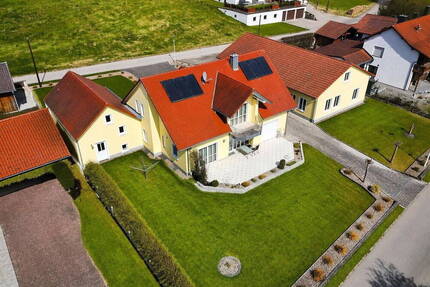 Repräsentatives Einfamilienhaus mit separaten Gewerbegebäude WerkstattLagerhalle - Hausen Herrnwahlthann