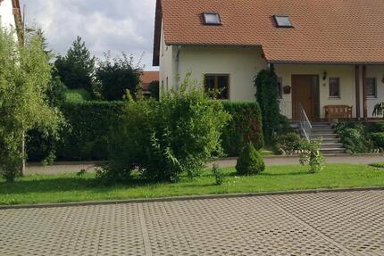Doppelhaushälfte in begehrter Lage - Hainichen