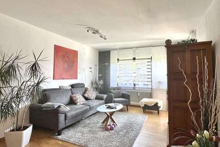 Wohnung zum Kaufen in Neuhausen 199.000,00 € 61.5 m²