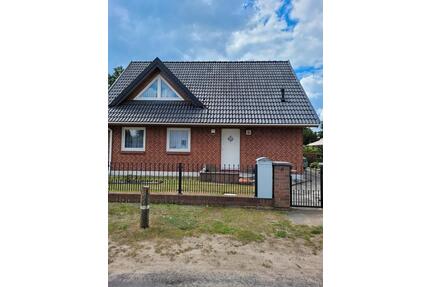 EFH mit Wintergarten, Garage & viel Nebengelass im Ärzteviertel - Oranienburg