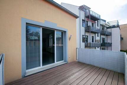 Wohnung zum Mieten in Zwickau 1.030,00 € 130 m²