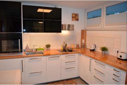 helle möblierte 2,5 Zimmer Wohnung in Erlangen, Bruck nahe S-Bahn