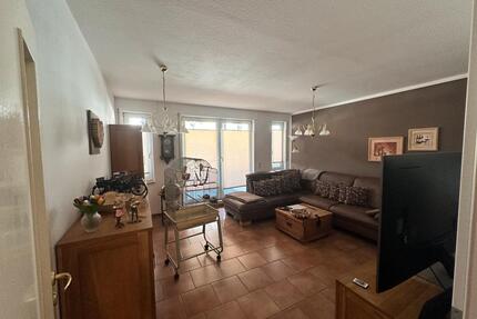 Moderne 3 Raum Wohnung Hansapark Magdeburg Tiefgarage und Balkon