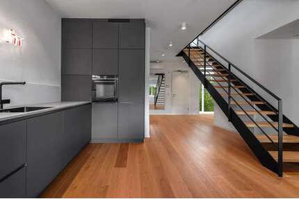 Wohnung zum Kaufen in Düsseldorf - Düsseltal 2.150.000,00 € 182 m²