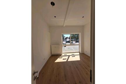 Gewerberaum zu vermieten - 450,00&nbsp;EUR Kaltmiete, ca.&nbsp; 16,00&nbsp;m&sup2; in Schifferstadt (PLZ: 67105)