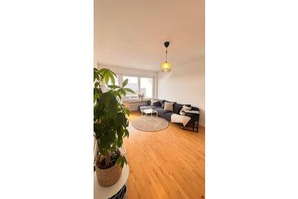 Helle 2-Zimmer Wohnung mit tollem Ausblick, Balkon, EBK in Edelzell - Fulda Kohlhaus