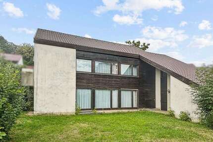 Haus zum Kaufen in Bayreuth 449.000,00 € 229.13 m²