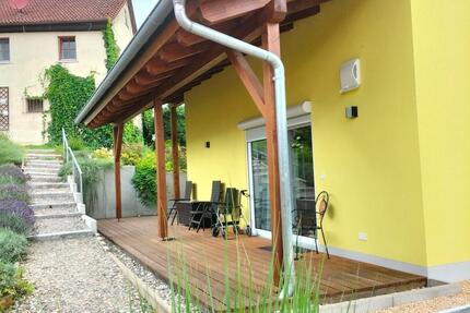 WohnhausWohnung zu vermieten - 800,00&nbsp;EUR Kaltmiete, ca.&nbsp; 72,00&nbsp;m&sup2; in Mainleus (PLZ: 95336)
