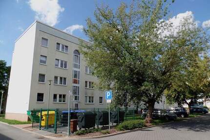 Wohnung mit Balkon und Einbauküche auf Wunsch in idyllischem Wohngebiet! - Lutherstadt Eisleben