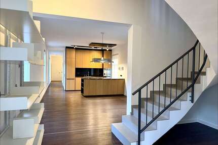Wohnung zum Mieten in Neustadt an der Weinstraße 1.400,00 € 174 m²