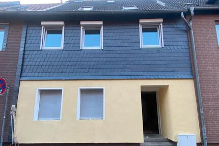 Top Lage ! Modernisiertes, saniertes Haus mit Doppel Garage - Gronau (Leine)