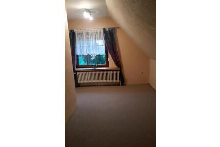 Schönes Zimmer im Einfamilienhaus - Schenefeld