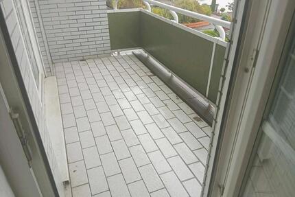3 Zimmer Wohnung mit Balkon - 800,00&nbsp;EUR Kaltmiete, ca.&nbsp; 100,00&nbsp;m&sup2; in Ötzingen (PLZ: 56244)