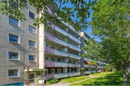 Aktuelle Renovierung einer schönen 3-Zimmer-Wohnung mit Balkon! - Dresden Cotta