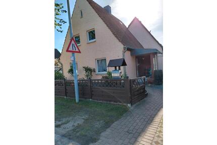 Einfamilie-Mehrgenerationenhaus - Celle Bostel