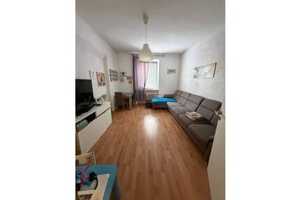 Renovierungsbedürftige 2 Zimmerwohnung - Nürnberg Gibitzenhof