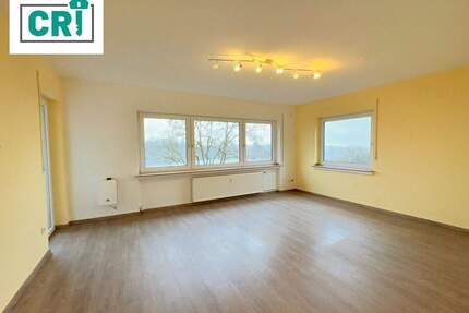 Ruhig, hell, praktisch: 2-Zimmer-Wohnung mit Stellplatz und Keller in Marburg - Marburg / Marbach