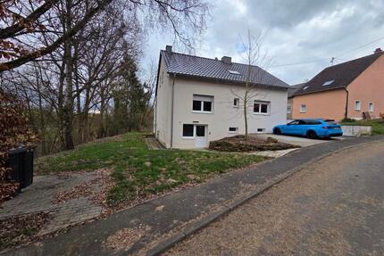 Großzügige Wohnlösung mit Wintergarten & Terrasse - Rittersdorf