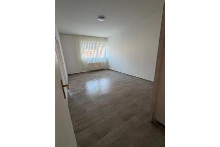 Attraktive 2-Zimmer-Wohnung - sofort bezugstrei - Duisburg Rheinhausen